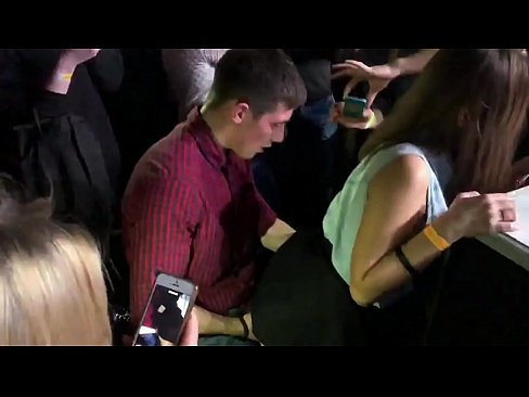 ❤️ Rigtig sex i en russisk natklub. 18-årig russisk pige i anus og vagina kneppet i en natklub ❤❌ Anal video at da.rostov-laminat.ru
